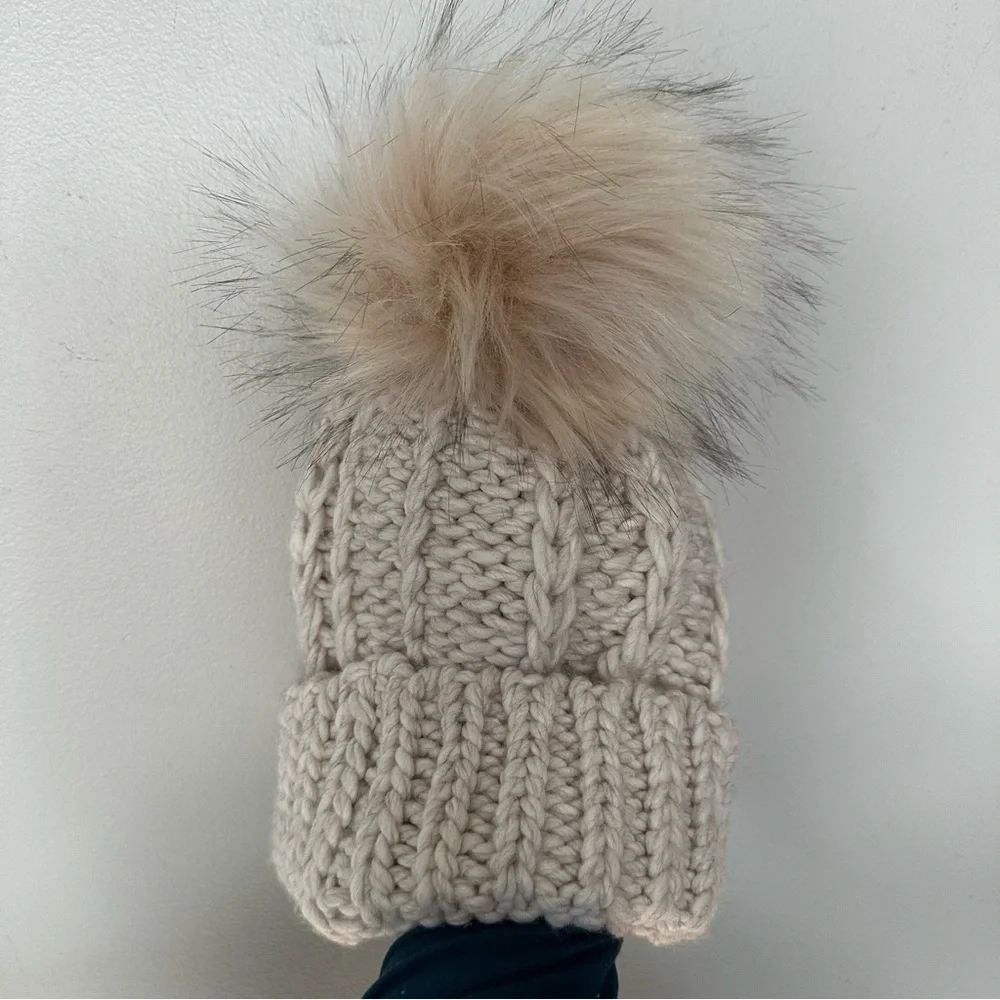 NWT Babo Italy Wool Blend Pom Beanie